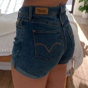 Levis High Waisted denim shorts 4